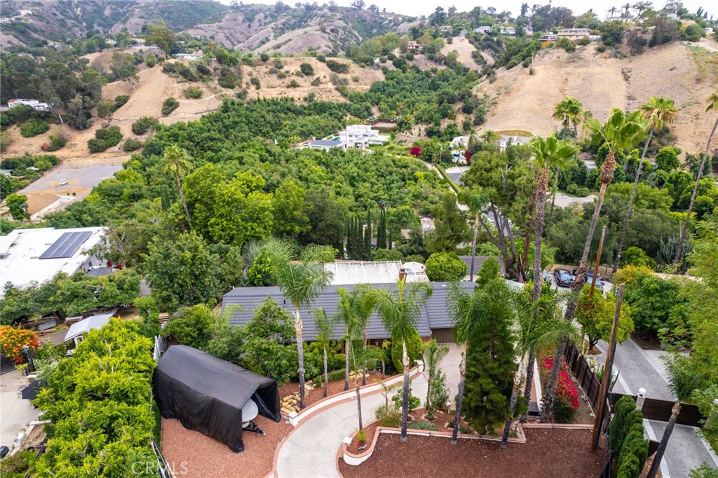 main property photo 74