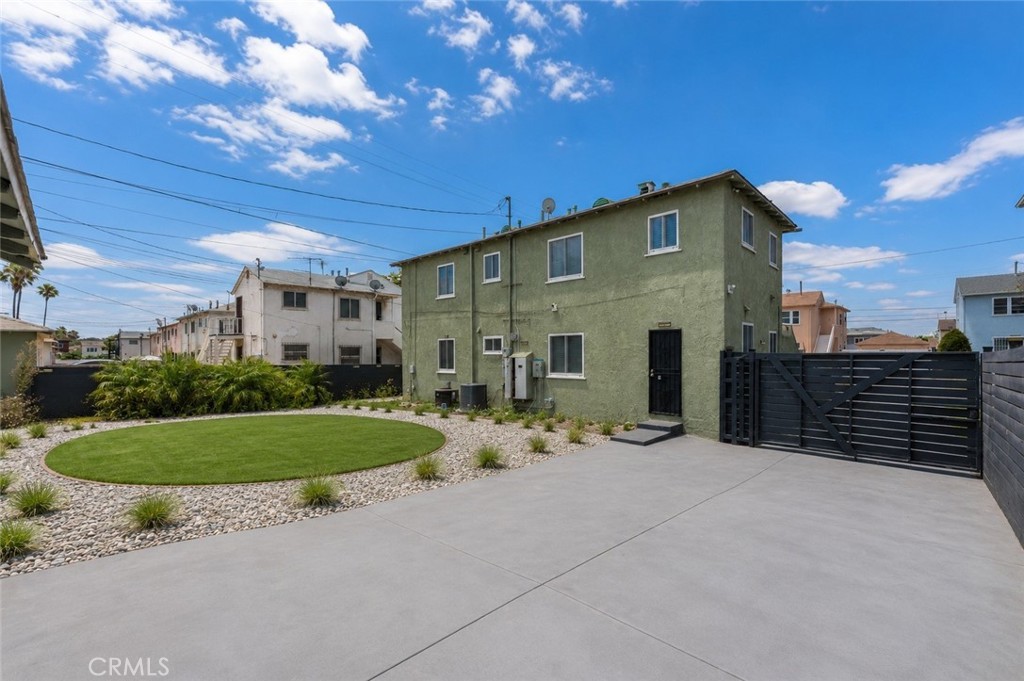 main property photo 30