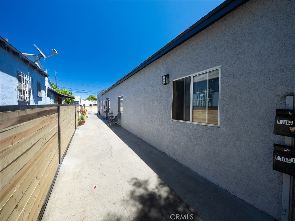 main property photo 5