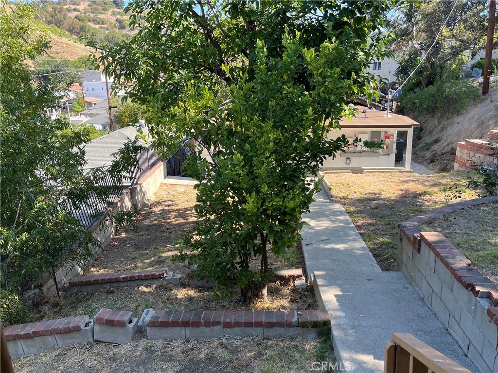 main property photo 14
