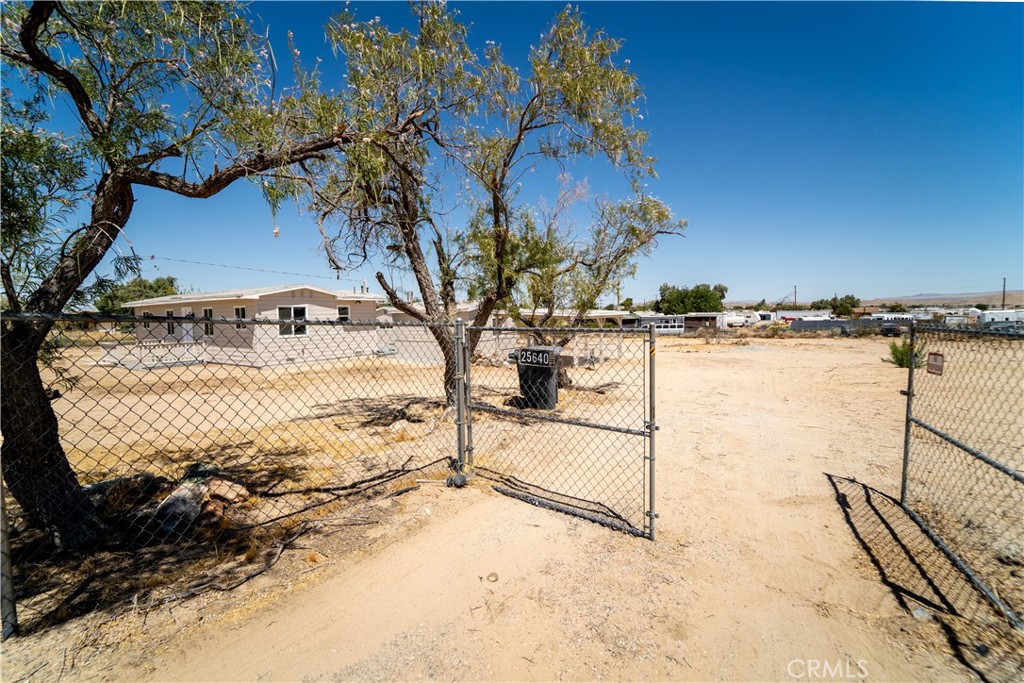 main property photo 26