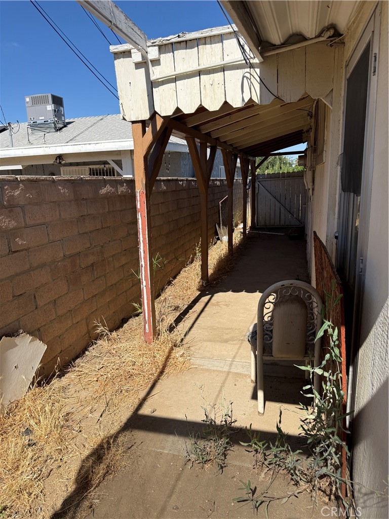 main property photo 25