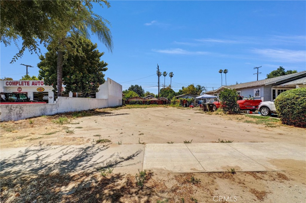 main property photo 10