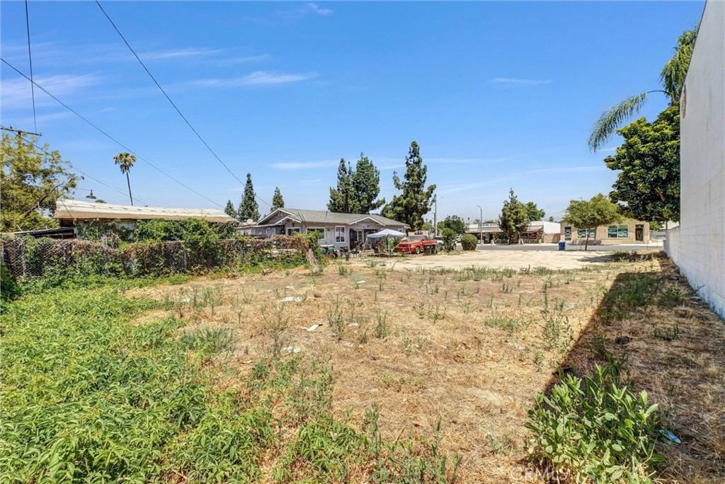 main property photo 11