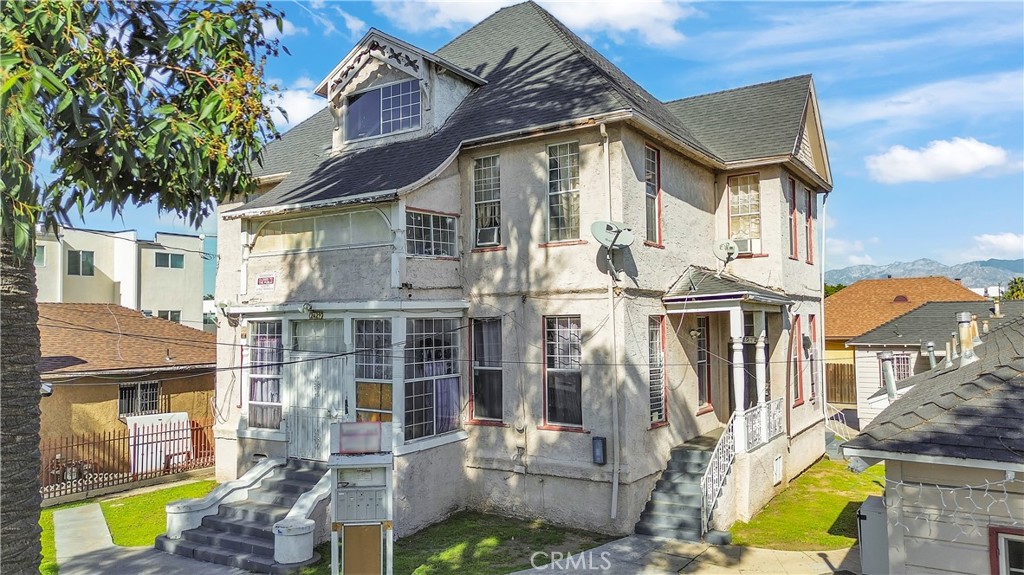 main property photo 10