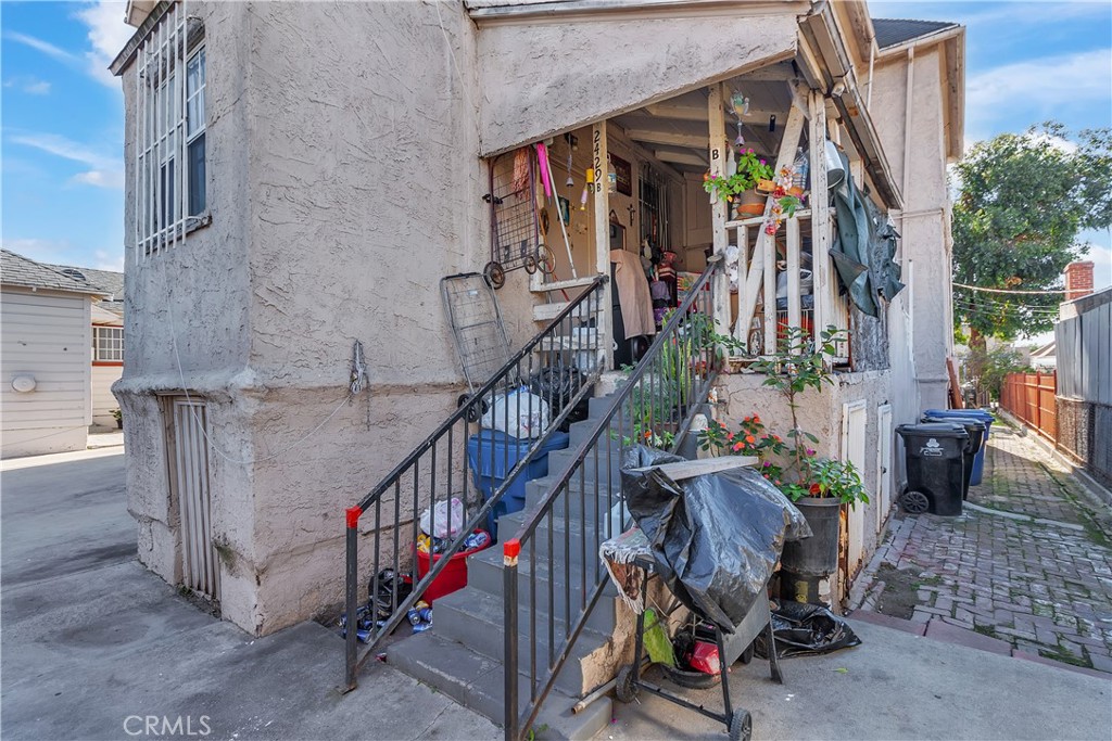 main property photo 23