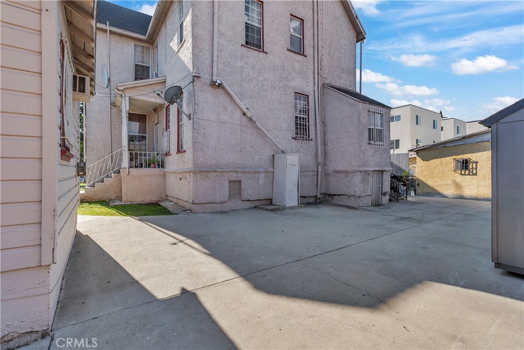main property photo 29