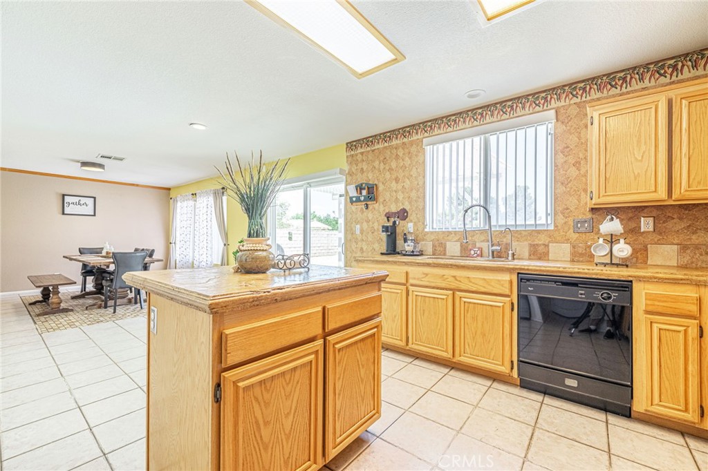 main property photo 19