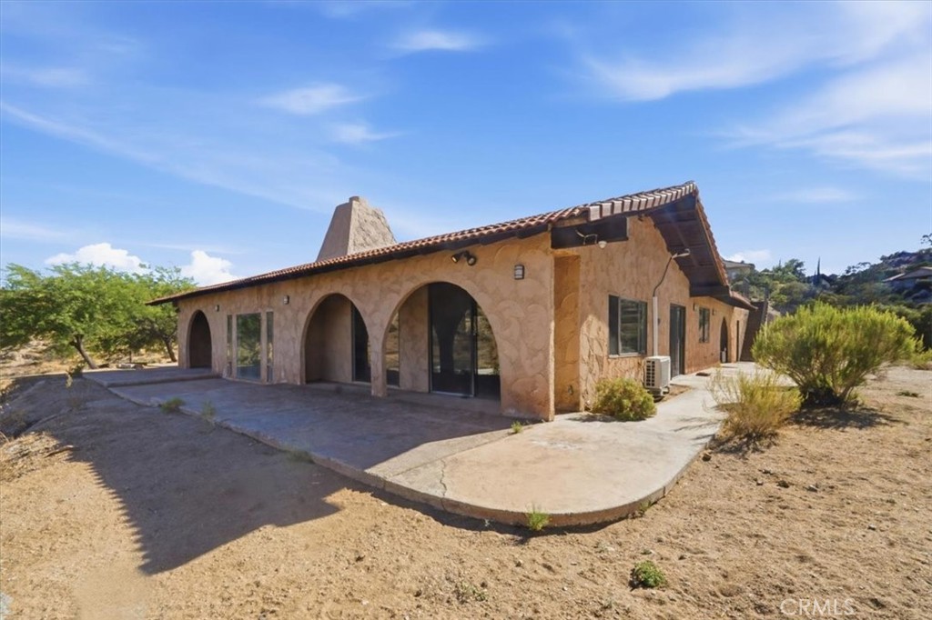 main property photo 2
