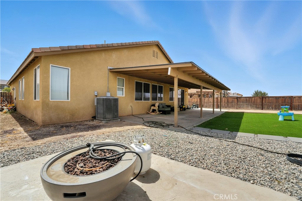 main property photo 28
