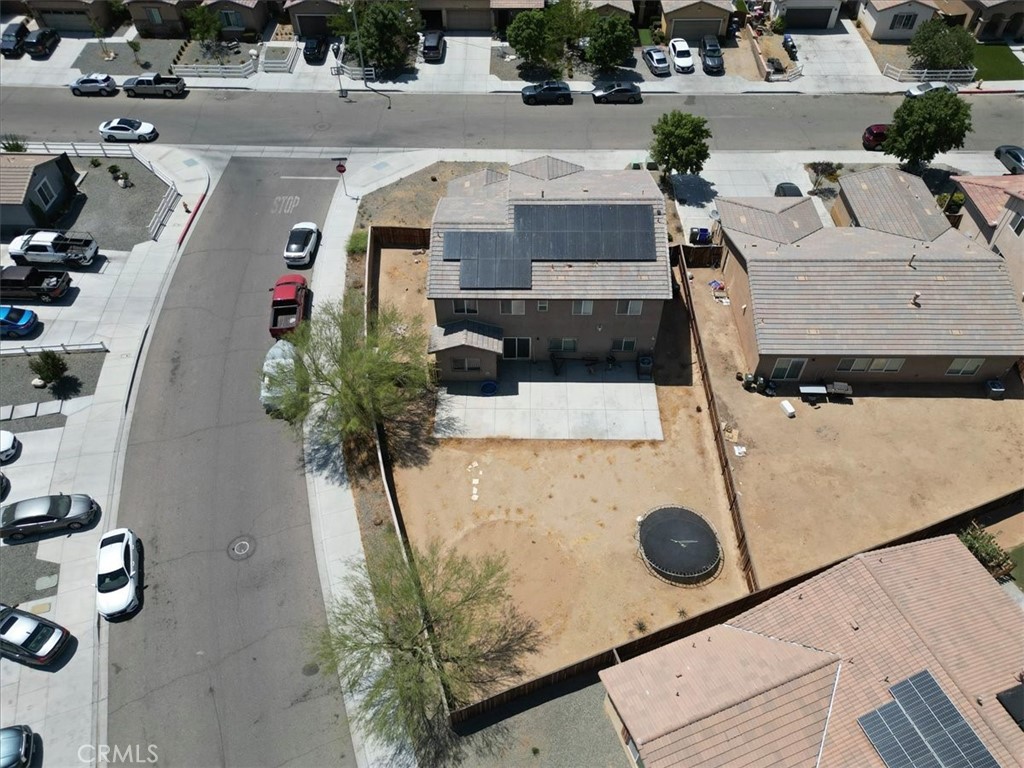 main property photo 28