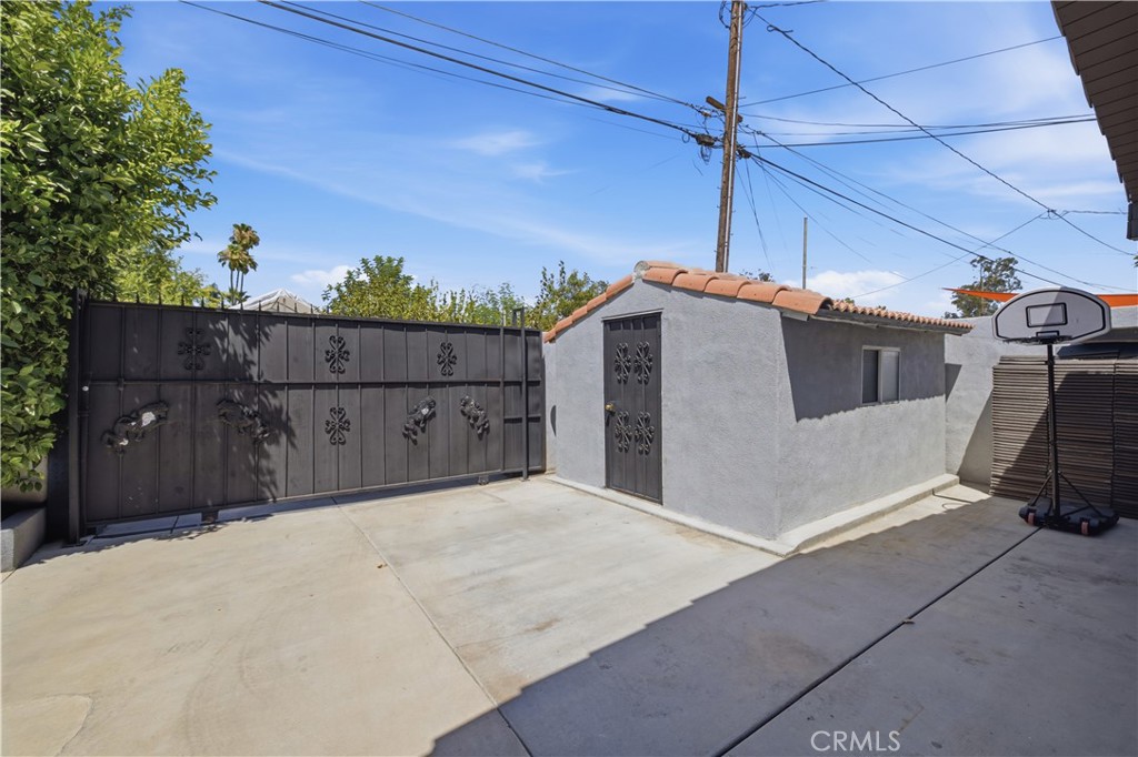 main property photo 48