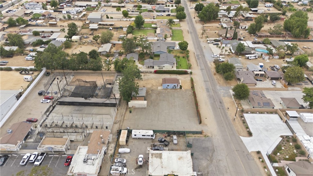 main property photo 23