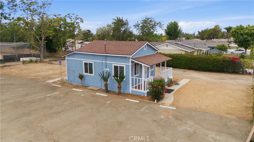 main property photo 4
