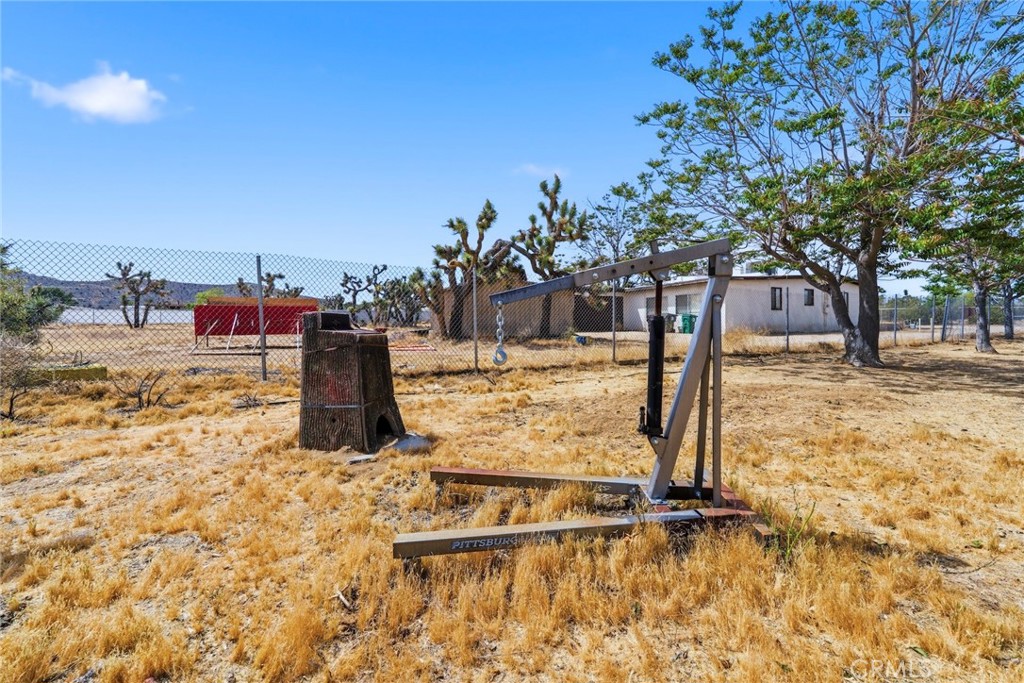 main property photo 26