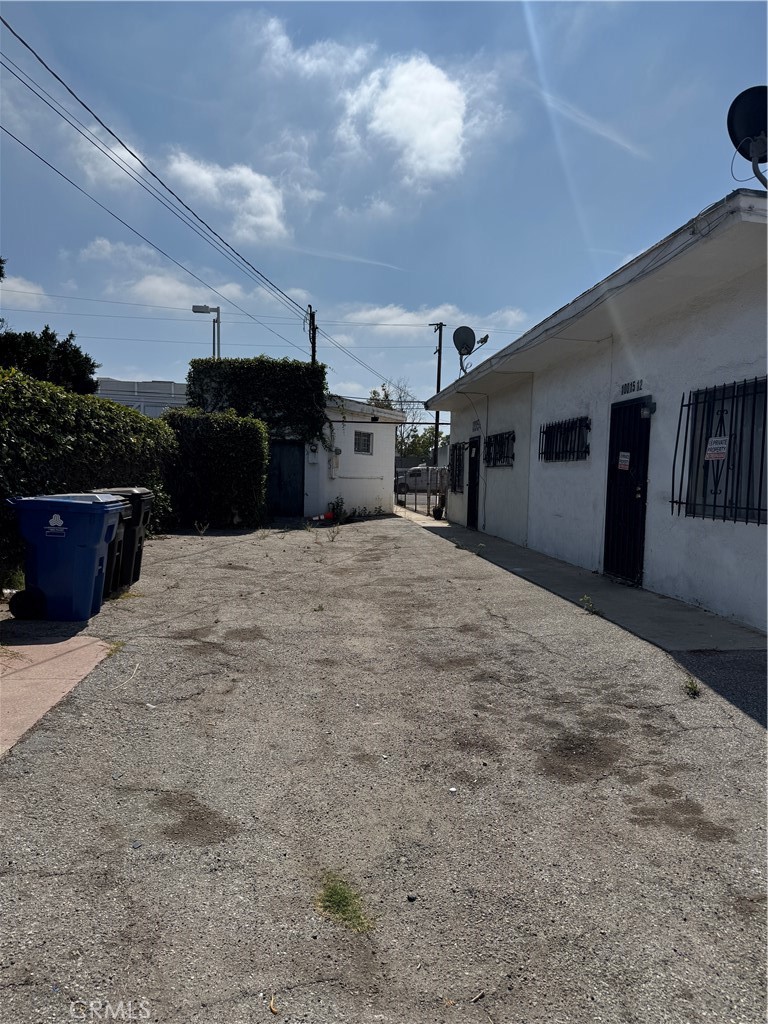 main property photo 11
