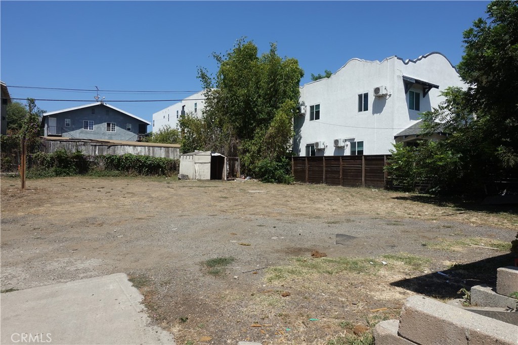 main property photo 8