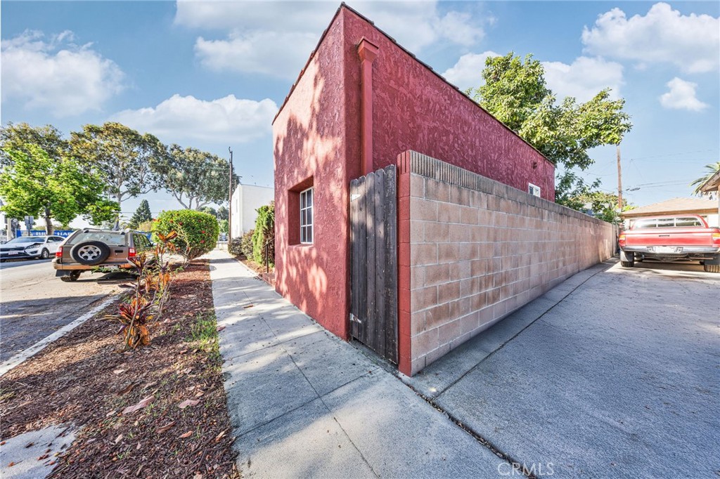main property photo 40