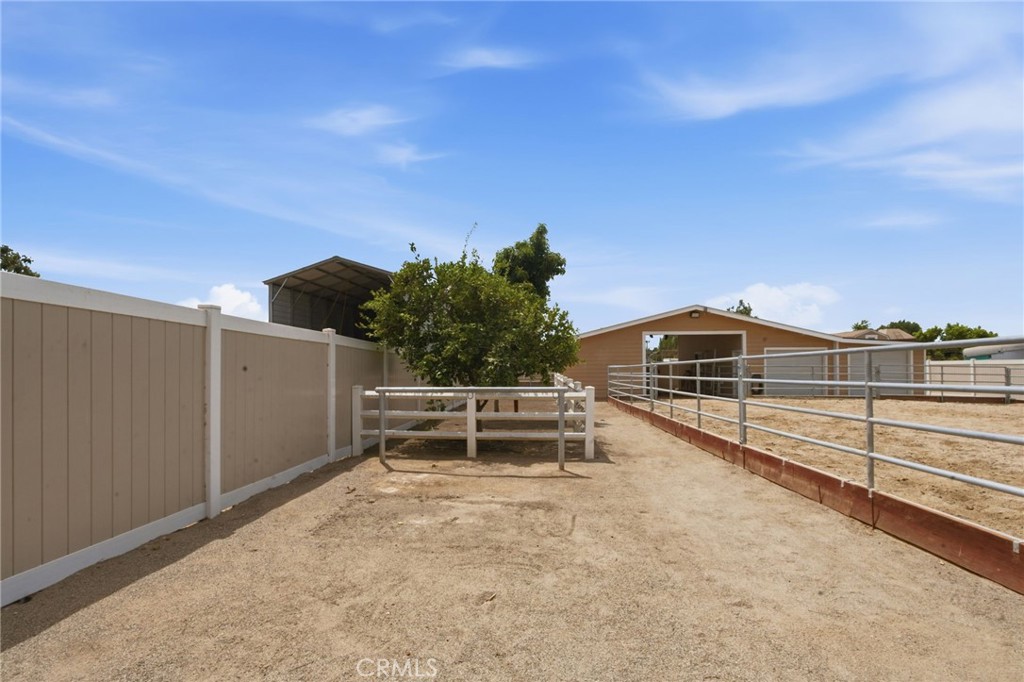 main property photo 20