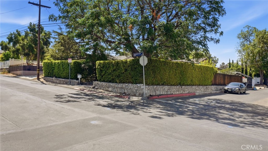 main property photo 50