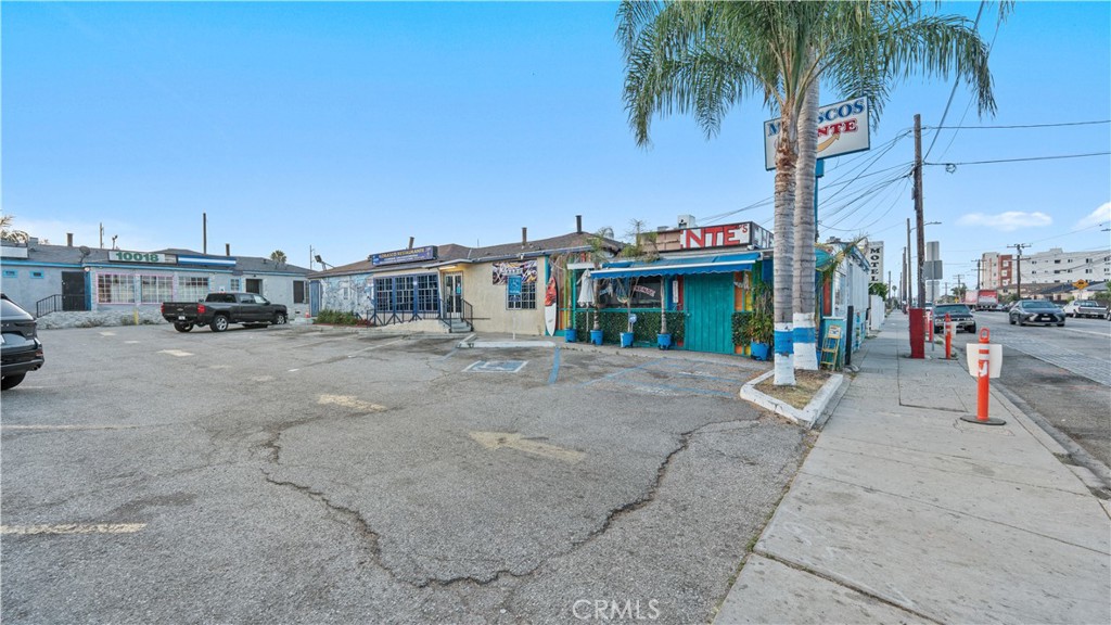 main property photo 7