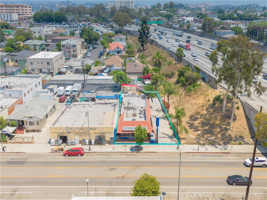main property photo 13