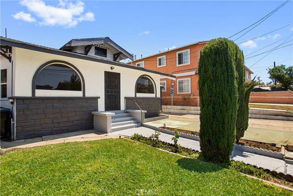 main property photo 3