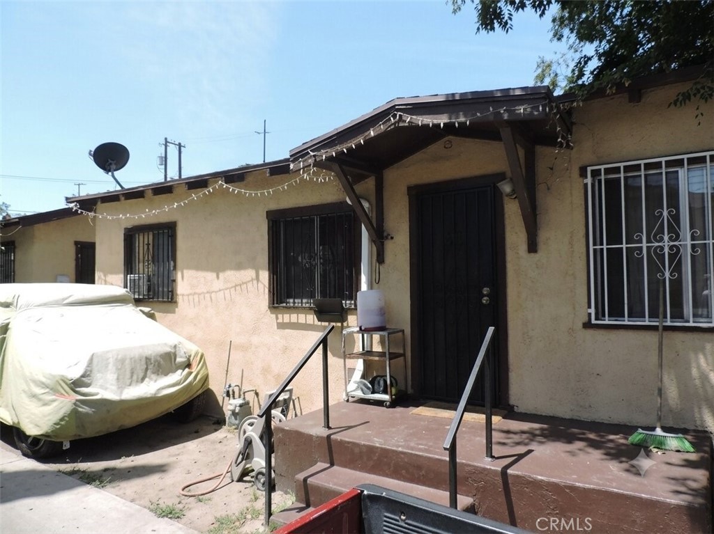 main property photo 10