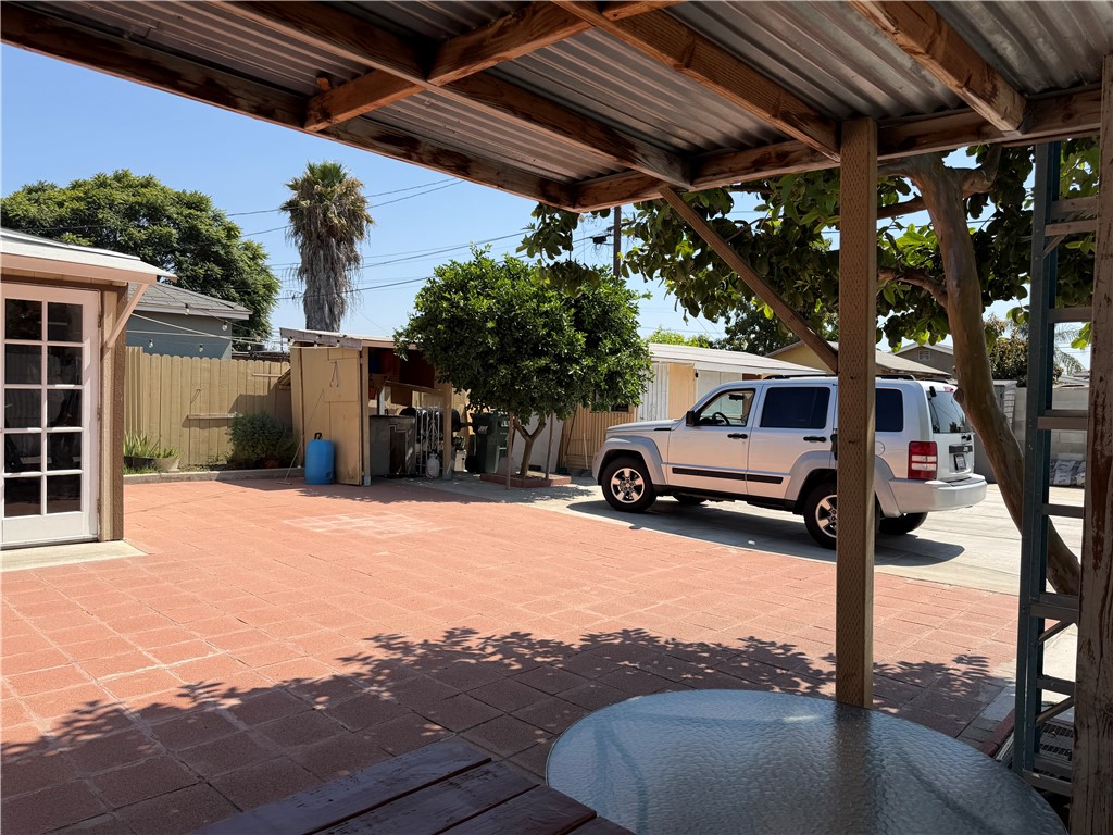 main property photo 12