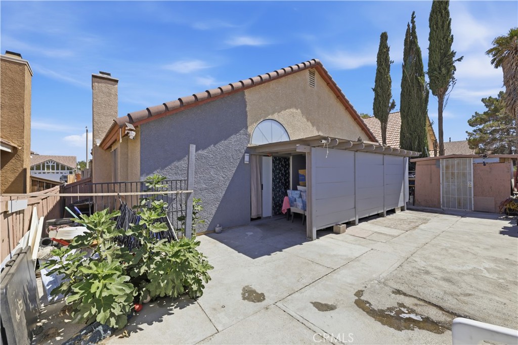 main property photo 14