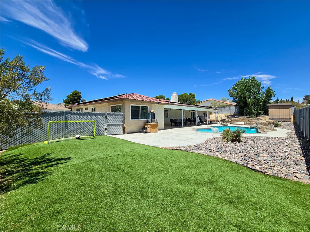 main property photo 17