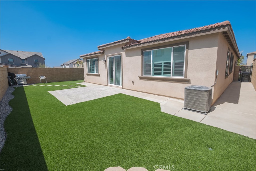 main property photo 26