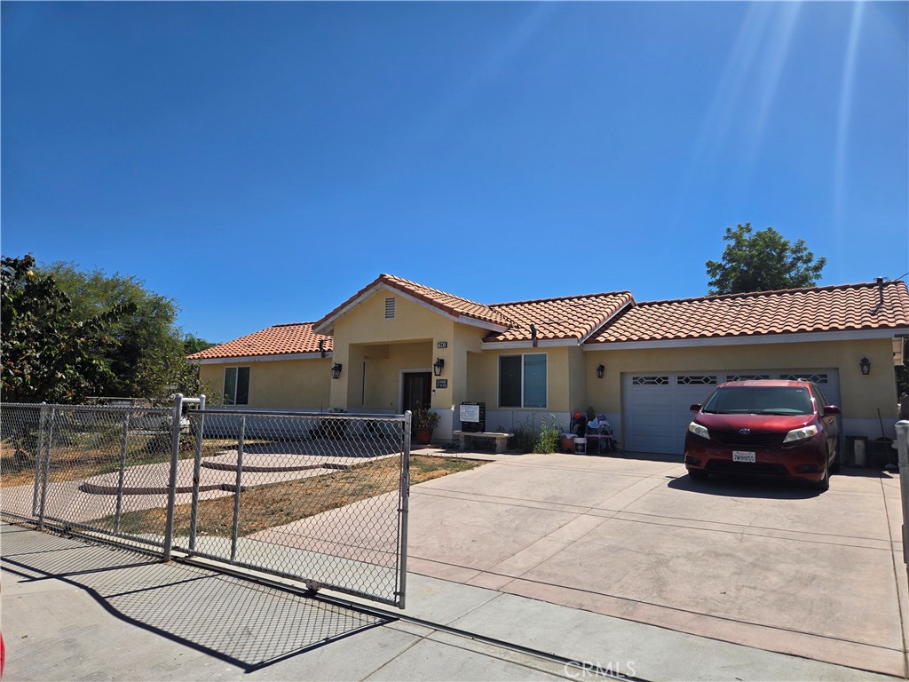 main property photo 2