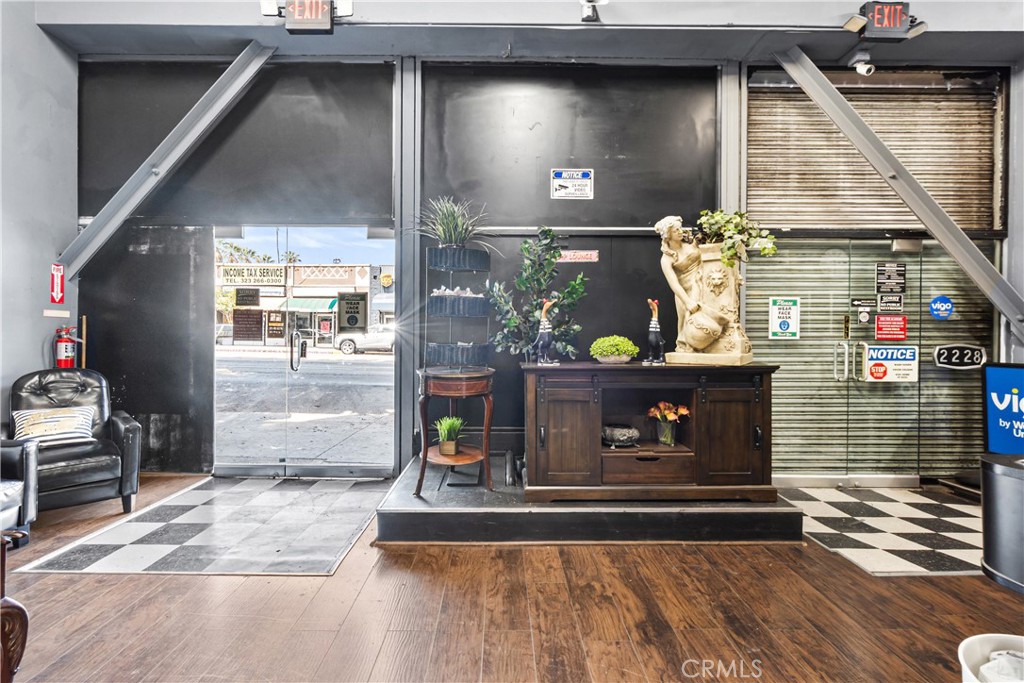main property photo 2