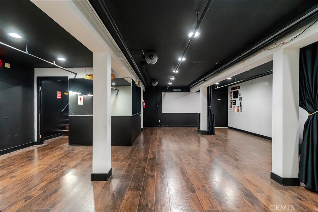 main property photo 24
