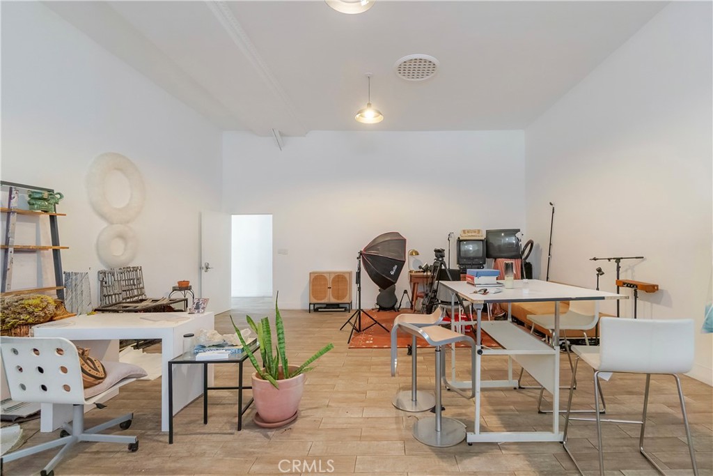 main property photo 51