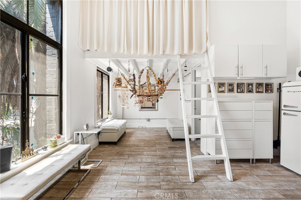 main property photo 59