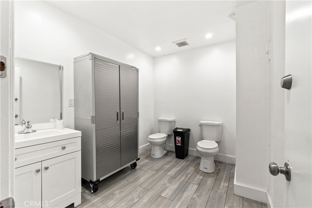 main property photo 66