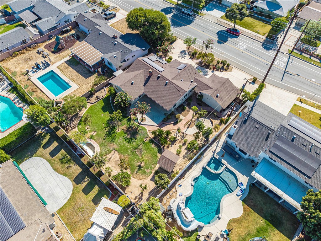 main property photo 74