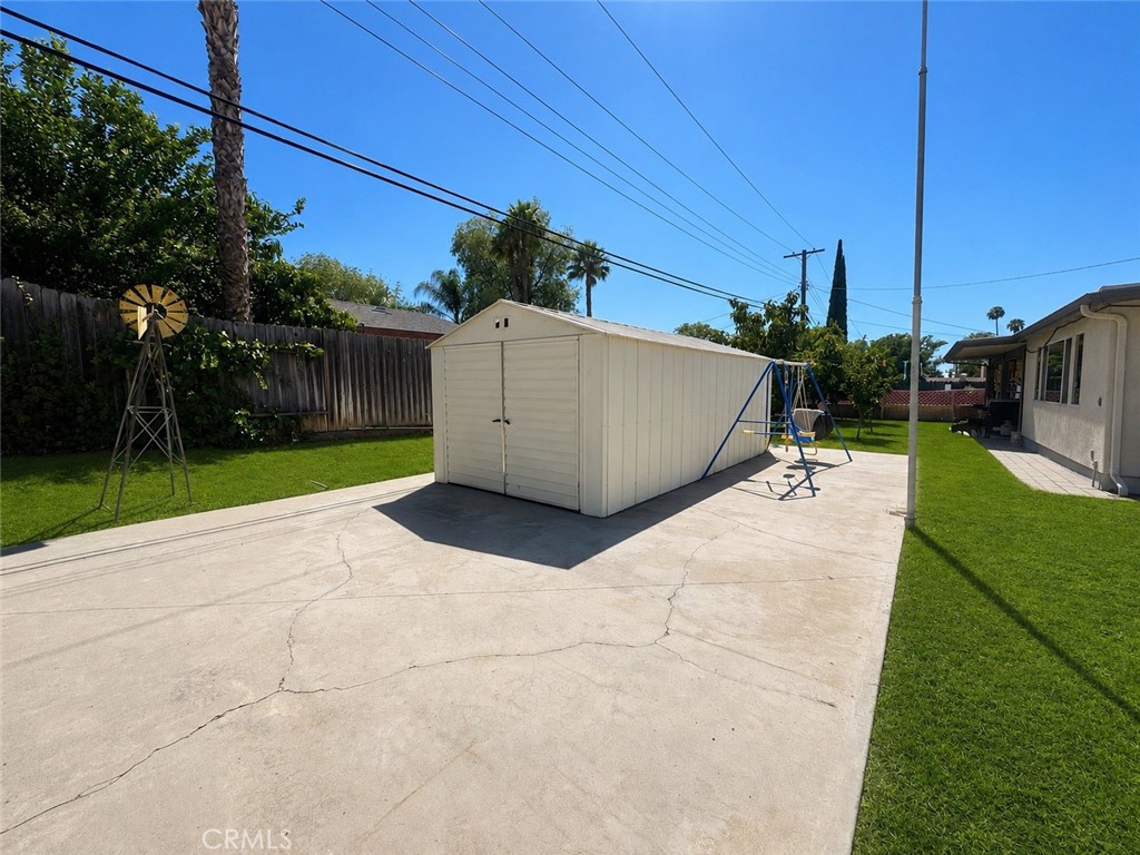 main property photo 34