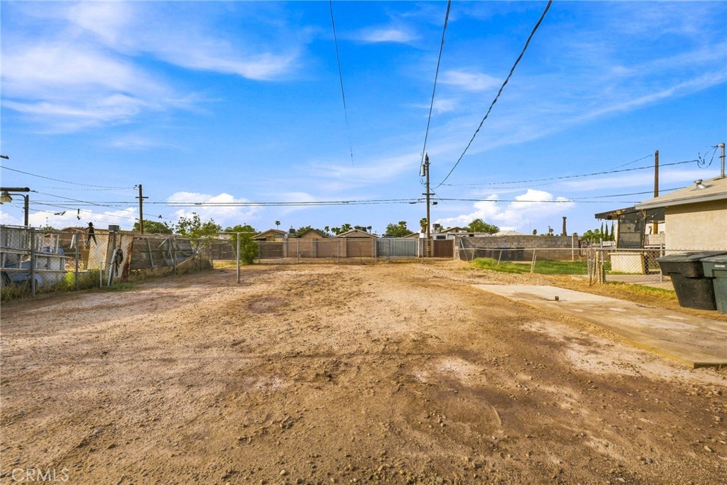 main property photo 32