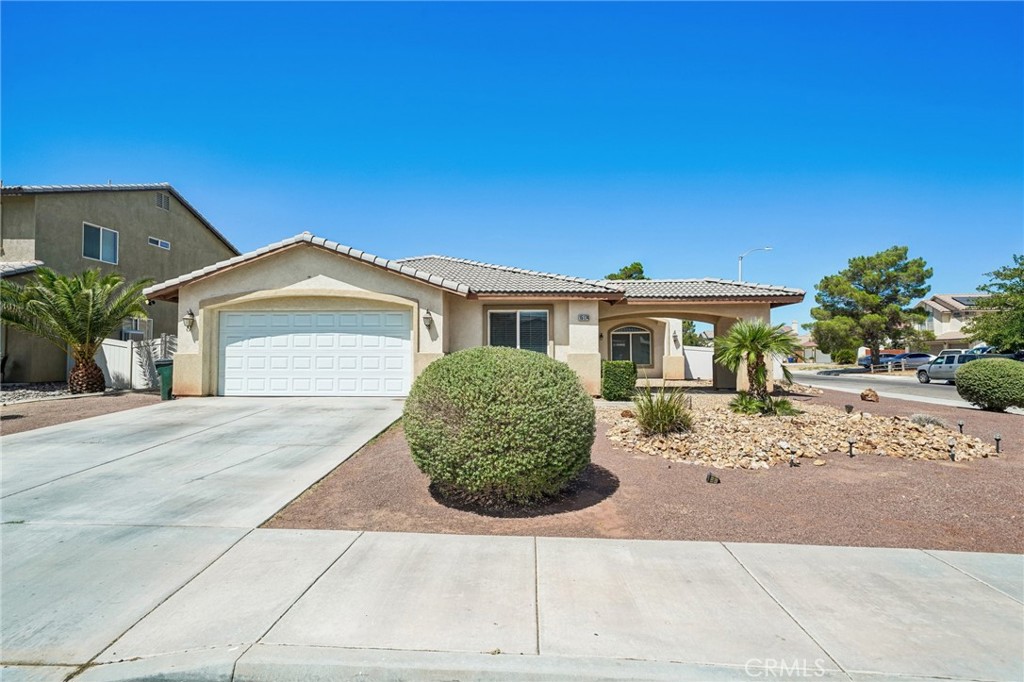 main property photo 4