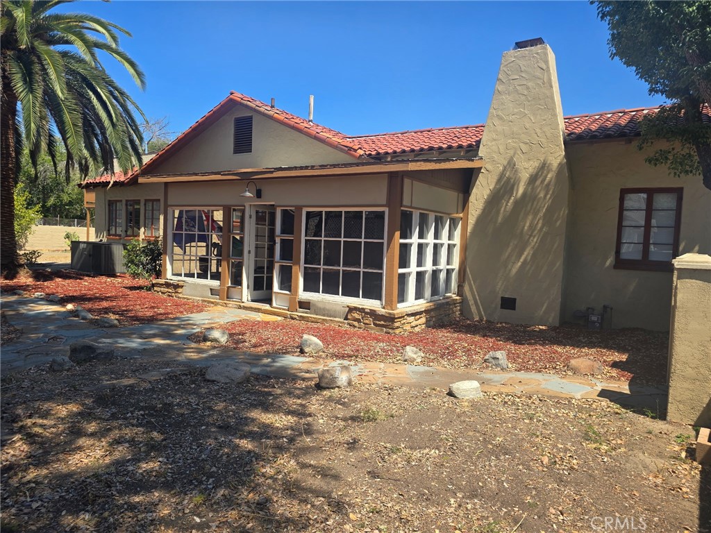 main property photo 10