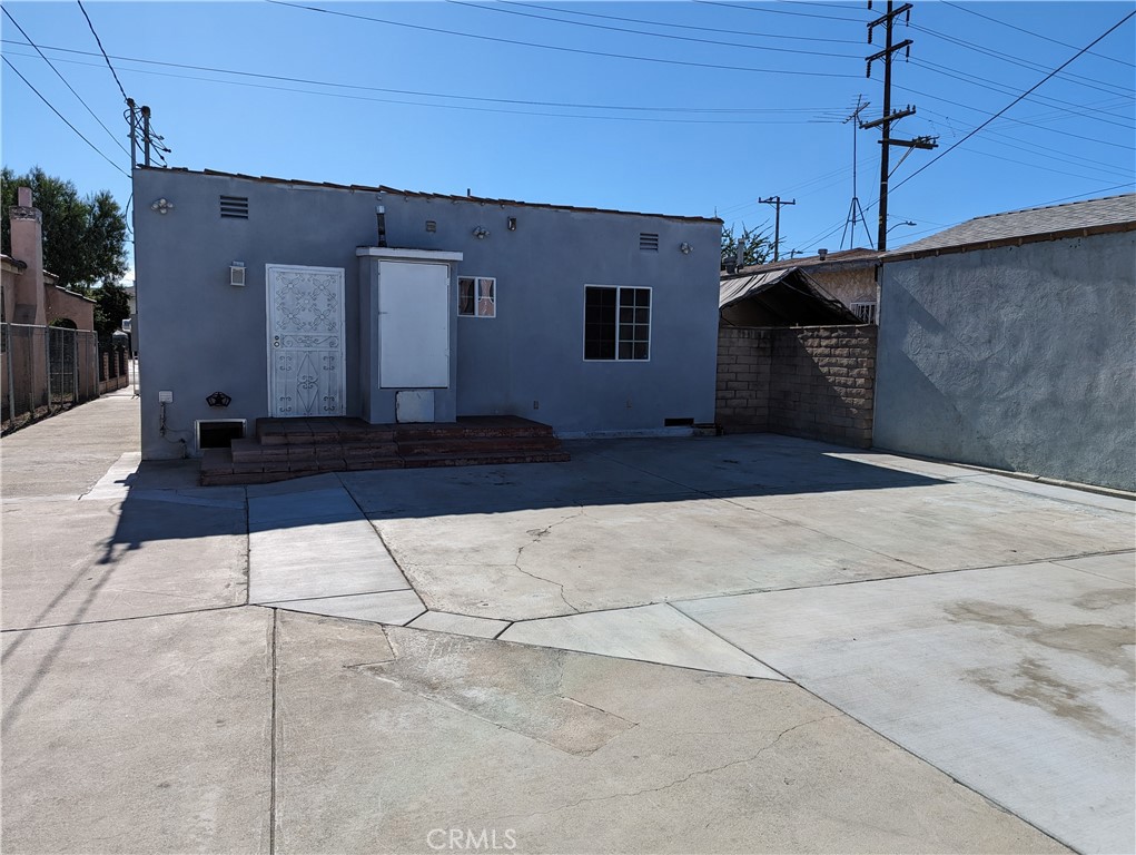 main property photo 28