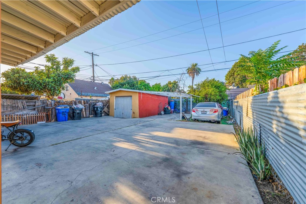 main property photo 17