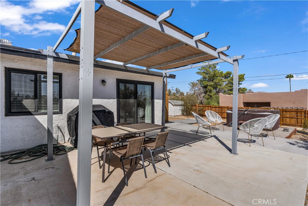 main property photo 17
