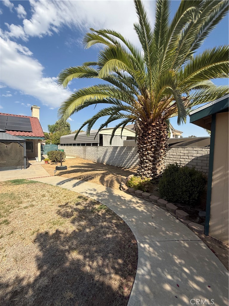 main property photo 12