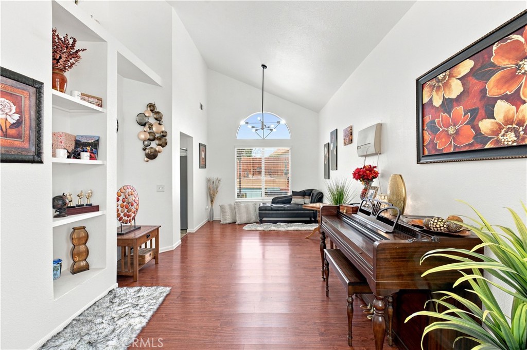 main property photo 17