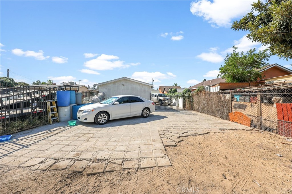 main property photo 51