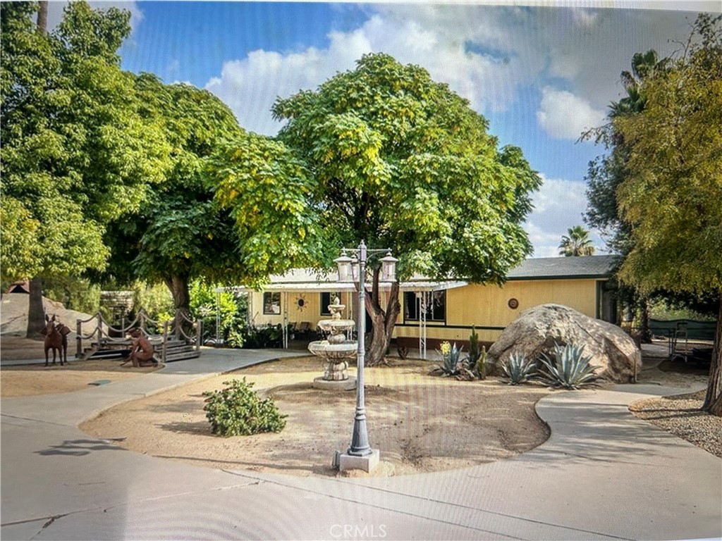 main property photo 11